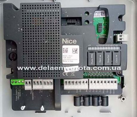 Блок керування для розпашних приводів NICE MC-800
